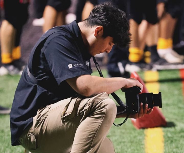 Isaac Iga — Photographer and Posing Coach at Iconix Media